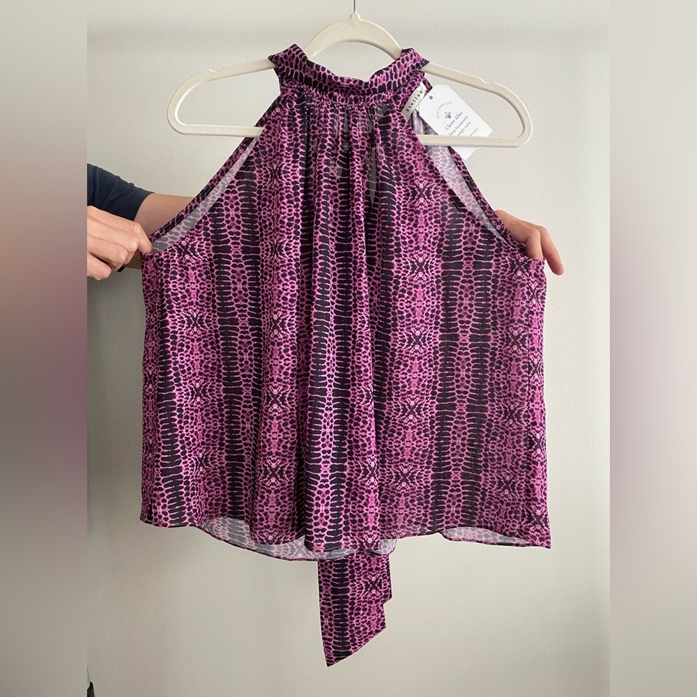 Stellah NWT Patterned Halter Top